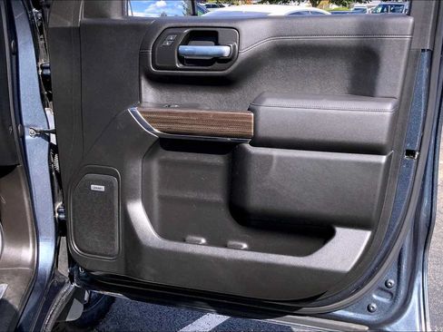 Used 2021 Chevrolet Silverado 1500 LT Trail Boss w/ Convenience Package II AWD/4WD image 23