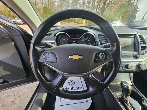 Used 2016 Chevrolet Impala LT image 9