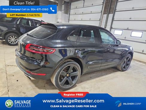 Used 2016 Porsche Macan S w/ Infotainment Package AWD/4WD image 4