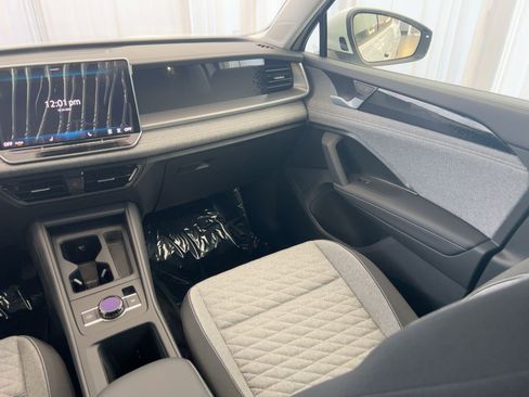 New 2026 Volkswagen Tiguan S image 27