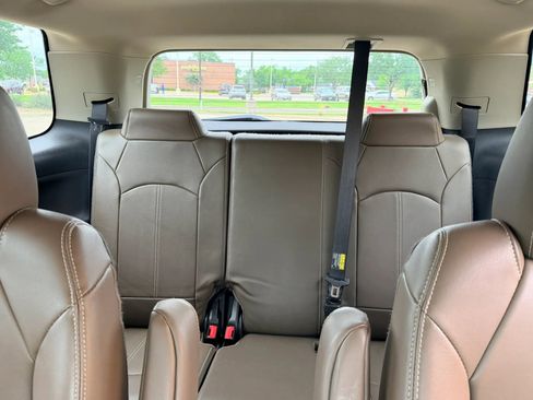 Used 2016 GMC Acadia SLT image 12