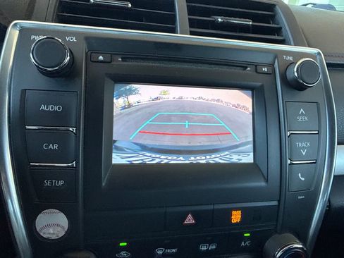 Used 2017 Toyota Camry SE FWD image 27
