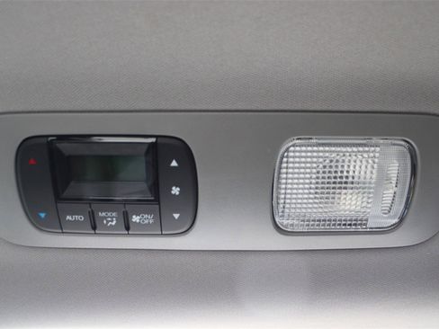 Certified 2024 Honda Odyssey Touring image 17