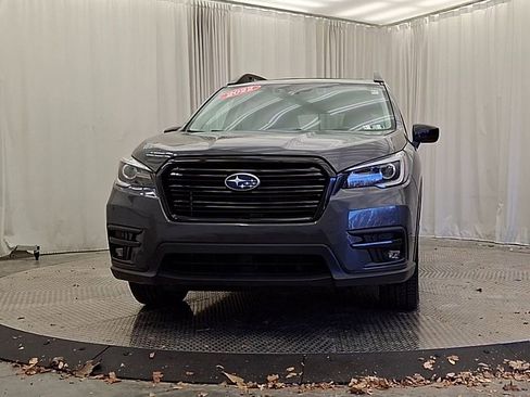 Used 2022 Subaru Ascent Onyx Edition image 4