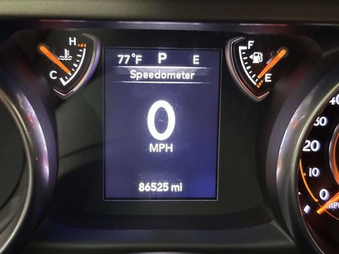 Used 2018 Jeep Wrangler Unlimited Sport S AWD/4WD image 23