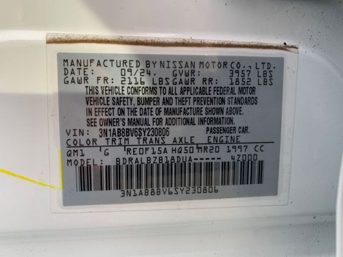 Used 2025 Nissan Sentra S image 28