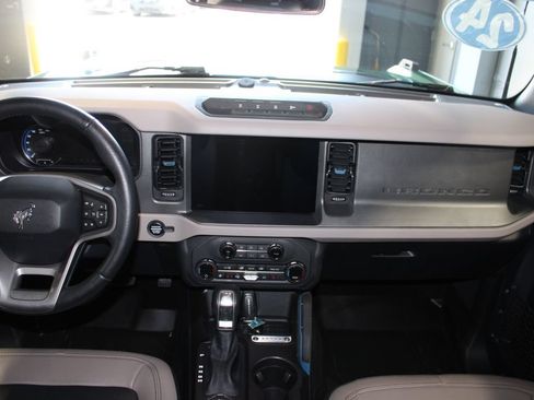 Used 2024 Ford Bronco Wildtrak AWD/4WD image 15