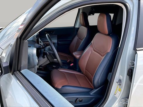 Used 2024 Ford Maverick Lariat FWD image 8