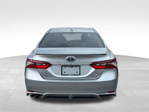 Used 2024 Toyota Camry SE w/ Cold Weather Package FWD image 6