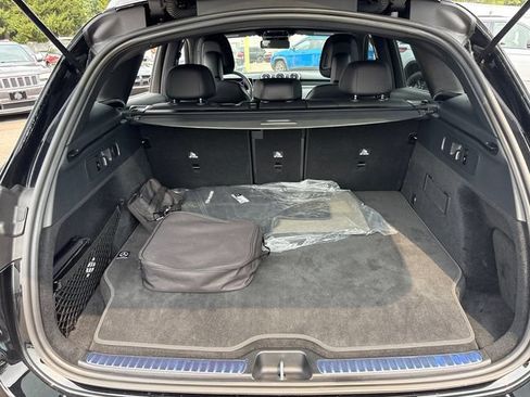 Used 2025 Mercedes-Benz GLC 350e 4MATIC image 30