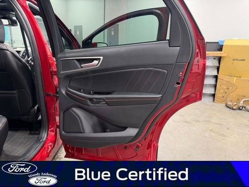 Certified 2020 Ford Edge ST-Line image 28