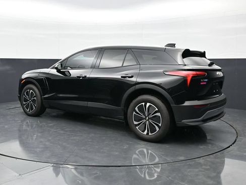 Used 2025 Chevrolet Blazer EV LT FWD image 7
