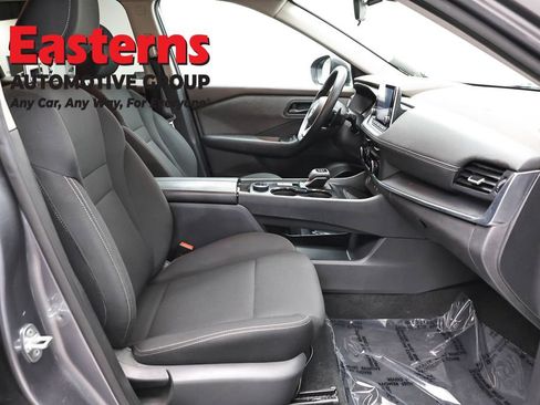 Used 2023 Nissan Rogue S AWD/4WD image 25