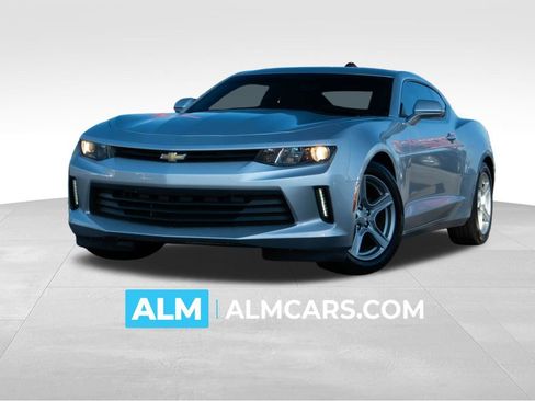 Used 2017 Chevrolet Camaro LT image 1