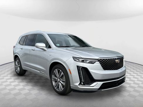 Used 2020 Cadillac XT6 Premium Luxury image 2