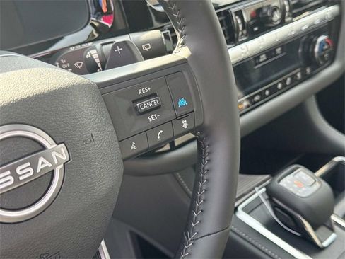 New 2026 Nissan Pathfinder SV image 28