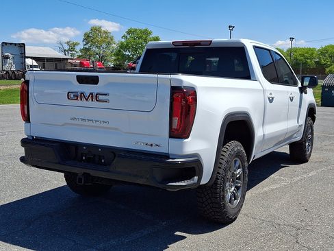 New 2026 GMC Sierra 1500 AT4X AWD/4WD image 4