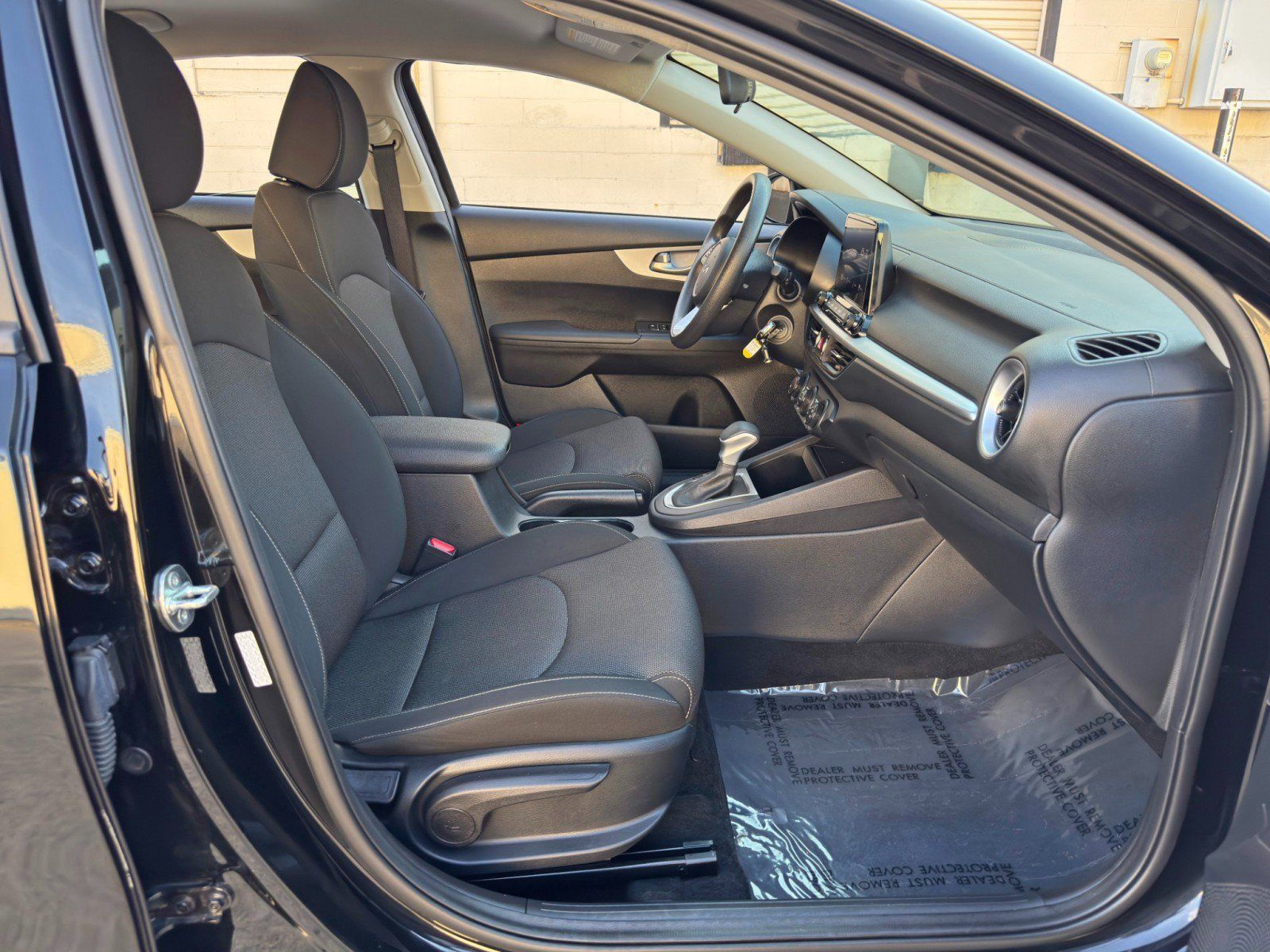 Used 2024 Kia Forte LXS FWD image 14