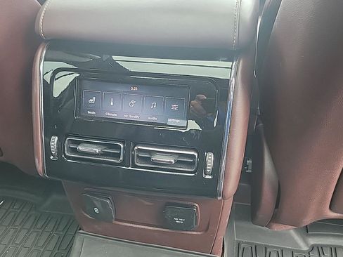 Used 2023 Lincoln Aviator Black Label w/ Dynamic Handling Package AWD/4WD image 27