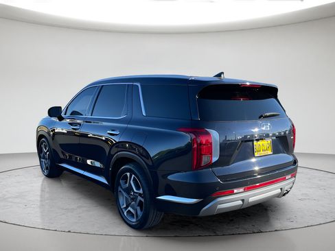 Used 2024 Hyundai Palisade Limited AWD/4WD image 5