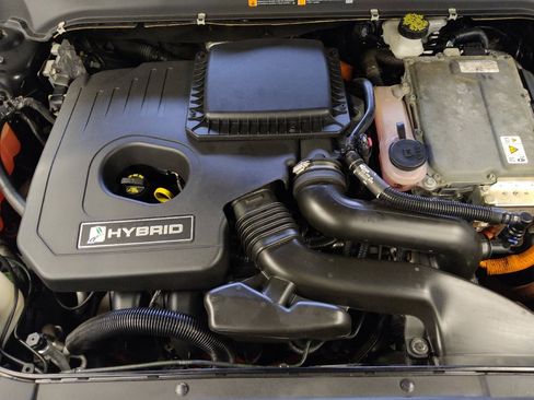 Used 2019 Ford Fusion SE image 30