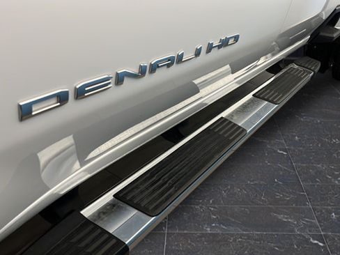 Used 2024 GMC Sierra 3500 Denali w/ Denali Reserve Package AWD/4WD image 43