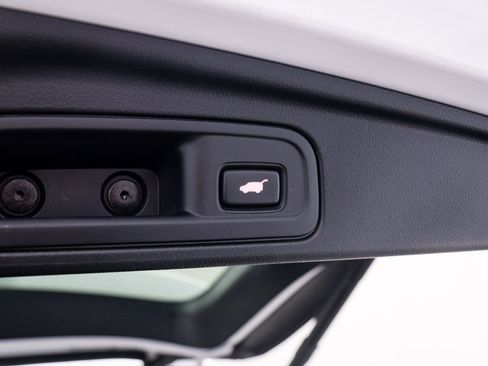 Used 2021 Honda Pilot Touring image 34