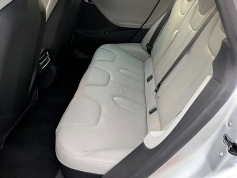 Used 2015 Tesla Model S 85D image 18