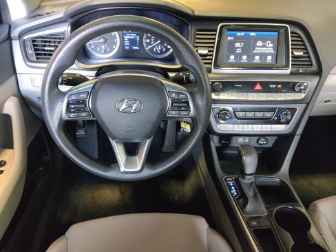 Used 2018 Hyundai Sonata SE FWD image 22