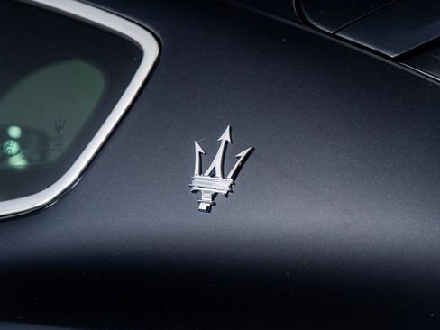 Used 2022 Maserati Levante GT image 17