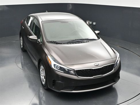 Used 2018 Kia Forte LX FWD image 20