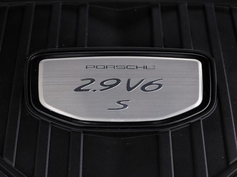 Used 2018 Porsche Panamera 4S AWD/4WD image 39