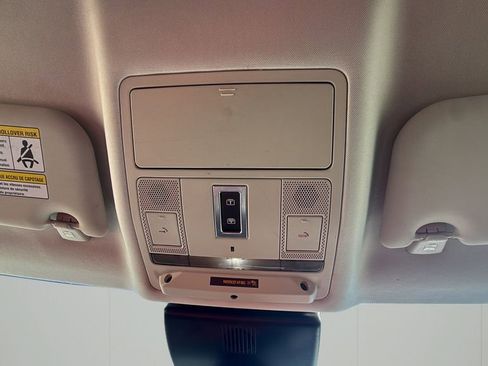 Used 2020 Jaguar E-PACE BASE image 25