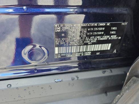 Used 2021 Toyota RAV4 XLE Premium FWD image 14