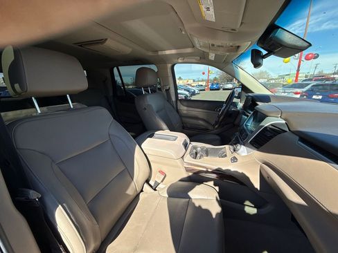 Used 2019 GMC Yukon SLT w/ Open Road Package image 9