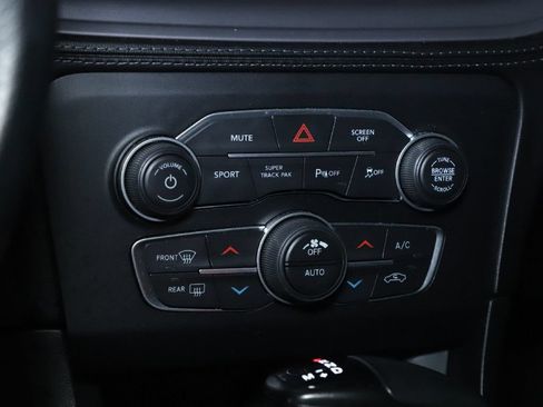 Used 2023 Dodge Charger R/T w/ Plus Group RWD image 25