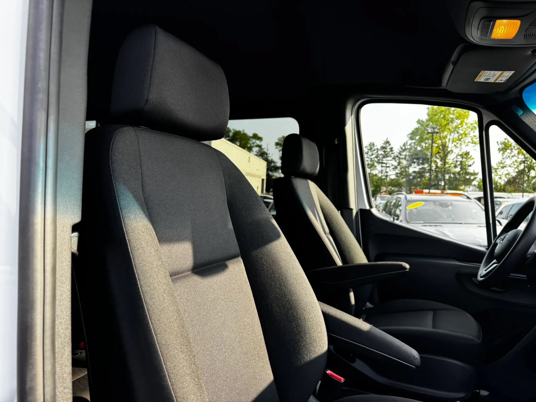 Used 2024 Mercedes-Benz Sprinter 2500 image 12