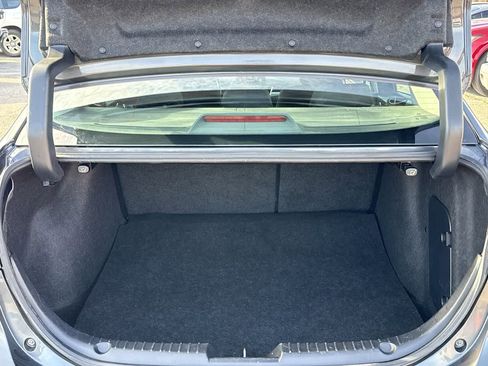 Used 2017 MAZDA MAZDA3 Sport w/ Preferred Equipment Package image 29