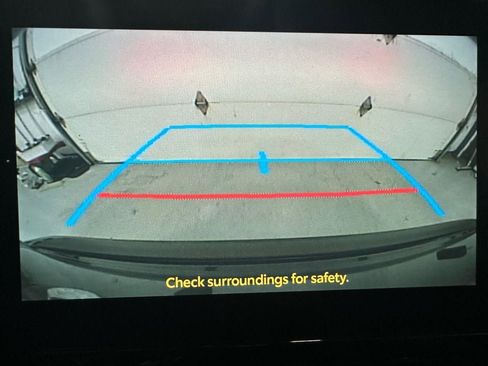 Used 2025 Toyota Corolla LE image 38