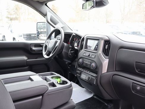 New 2026 Chevrolet Silverado 3500 W/T image 34