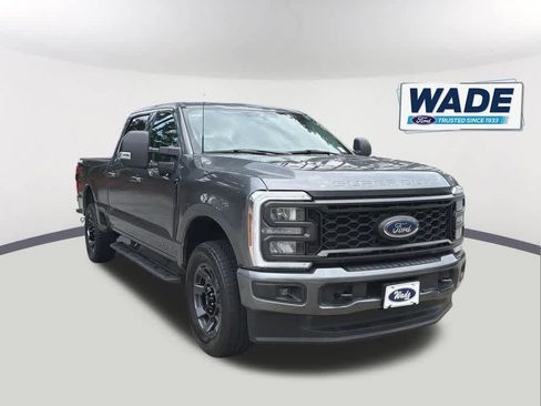 Used 2024 Ford F250 Lariat w/ Lariat Ultimate Package AWD/4WD image 3