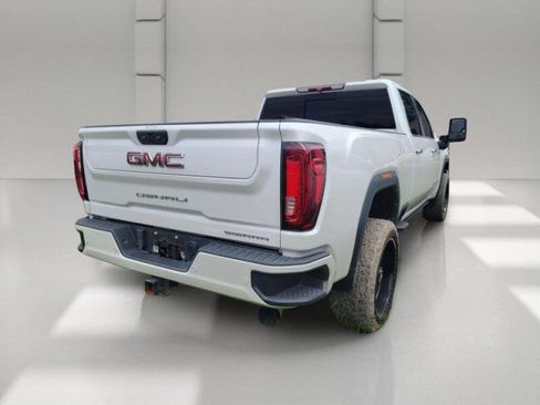 Used 2022 GMC Sierra 3500 Denali AWD/4WD image 4
