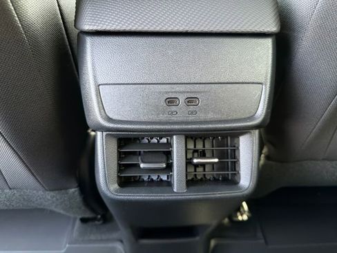 New 2026 Chevrolet Equinox LT w/ Midnight Edition FWD image 24