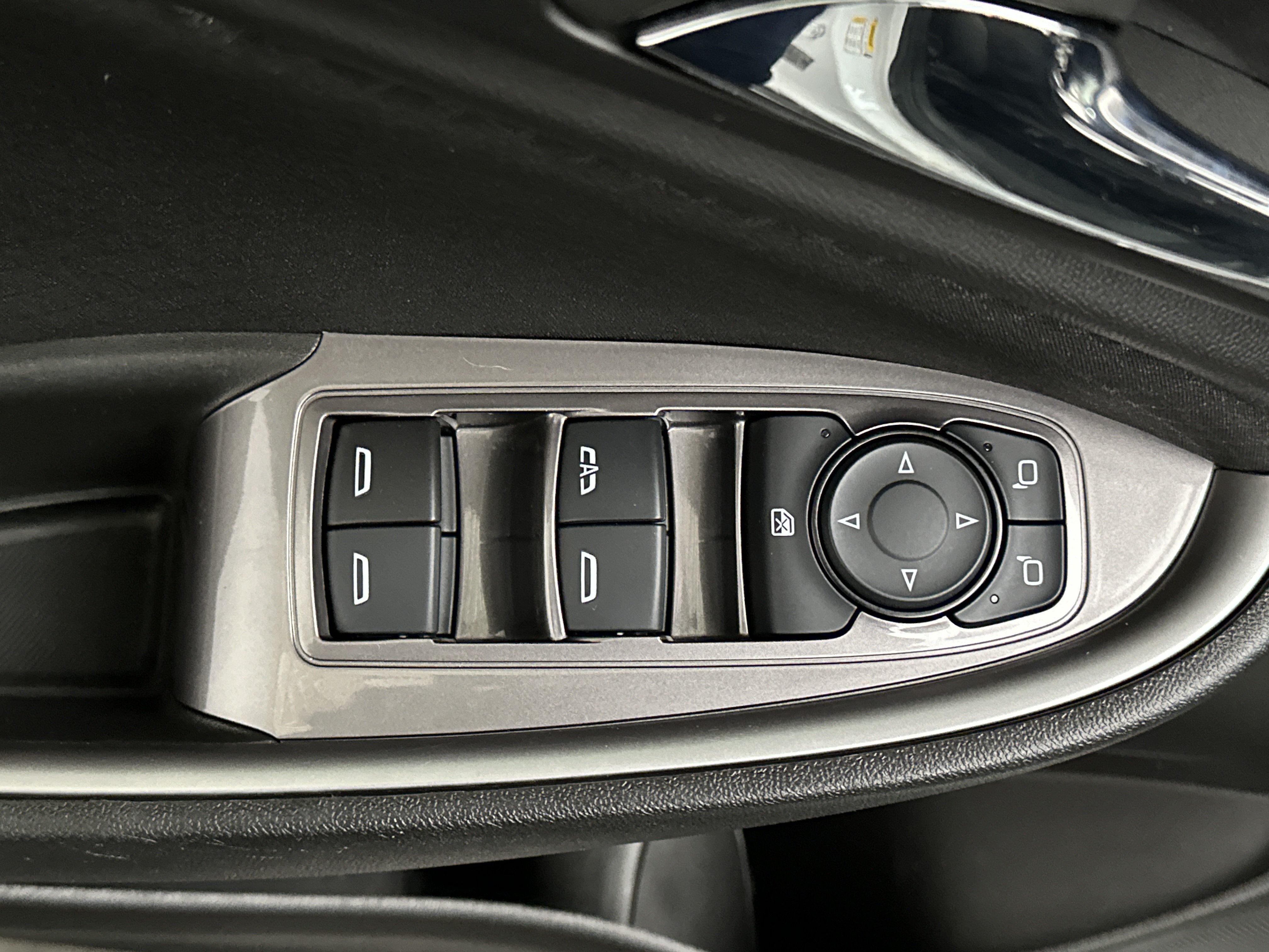 Used 2022 Chevrolet Malibu LT w/ Redline Edition FWD image 15