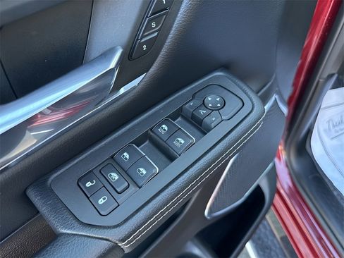 Used 2025 RAM 1500 Laramie image 24