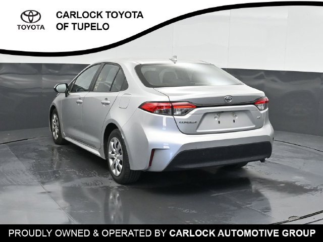 Used 2024 Toyota Corolla LE FWD image 11