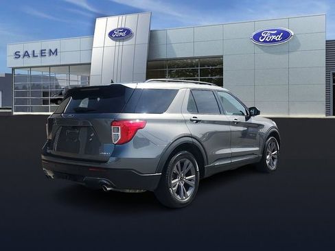Certified 2023 Ford Explorer XLT w/ Equipment Group 202A AWD/4WD image 3