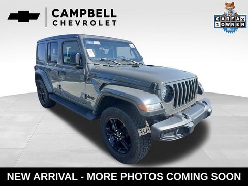 Used 2023 Jeep Wrangler Unlimited Sahara AWD/4WD image 7