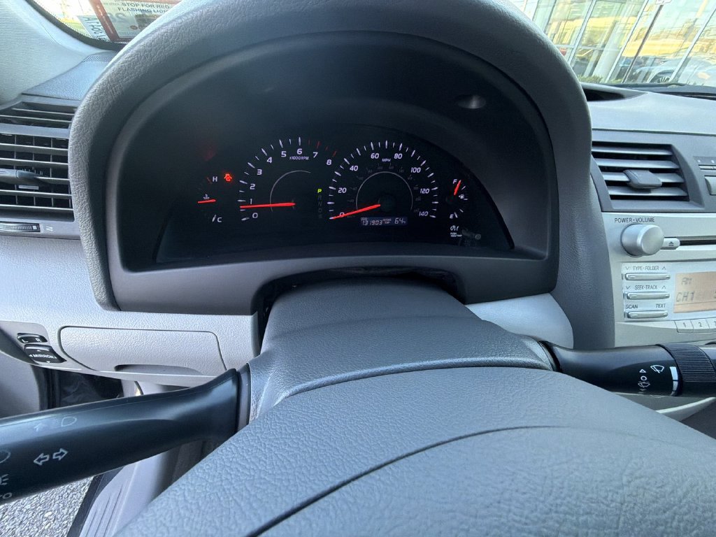 Used 2011 Toyota Camry LE FWD image 26