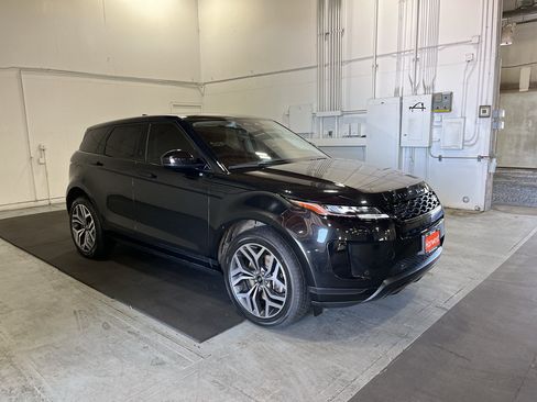 Used 2023 Land Rover Range Rover Evoque S AWD/4WD image 3